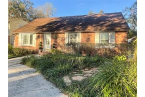 326 FERN CLIFF AVENUE, TEMPLE TERRACE, FL 33617 Sold 02/17/25