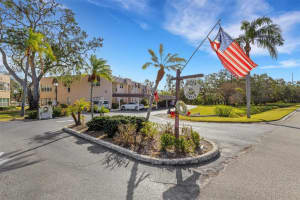 105 ASPEN CIRCLE, SEMINOLE, FL 33777 Sold 04/01/25