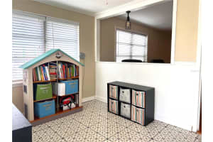 2044 30TH AVENUE, SAINT PETERSBURG, FL 33713 Sold 03/28/25