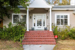 1526 OAKWOOD STREET, CLEARWATER, FL 33755 Sold 03/03/25