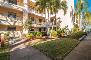 11485 OAKHURST ROAD, LARGO, FL 33774 - MLS#MFRTB8330481