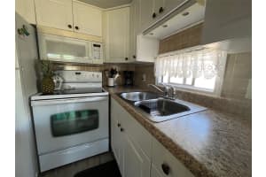 27466 US HIGHWAY 19 N #16, CLEARWATER, FL 33761 Sold 03/18/25