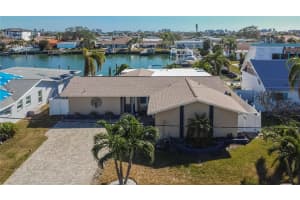 725 119TH AVENUE, TREASURE ISLAND, FL 33706 Sold 04/30/25