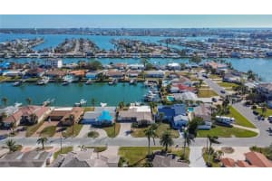 725 119TH AVENUE, TREASURE ISLAND, FL 33706 Sold 04/30/25