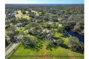 3010 MAPLE TRACE, TARPON SPRINGS, FL 34688 Sold 02/06/25