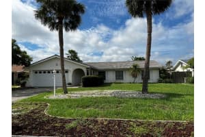 914 SAGO PALM WAY, APOLLO BEACH, FL 33572 Sold 01/16/25