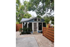 1003 PARK DR, DUNEDIN, FL 34698 Sold 01/16/25