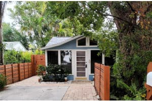 1003 PARK DR, DUNEDIN, FL 34698 Sold 01/16/25