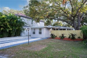 8092 27TH AVENUE, SAINT PETERSBURG, FL 33710 Sold 01/29/25