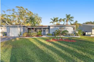 2461 61st Ln N, ST PETERSBURG