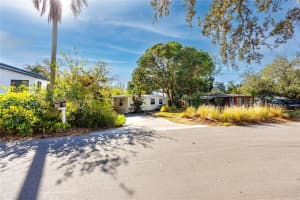 6580 10TH AVENUE TERRACE, SAINT PETERSBURG, FL 33707 Sold 04/25/25