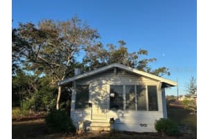 324 13TH STREET, HAINES CITY, FL 33844 Sold 01/10/25