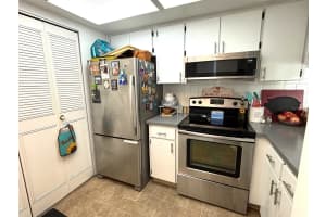 1250 PINELLAS AVENUE, TARPON SPRINGS, FL 34689 Sold 02/28/25
