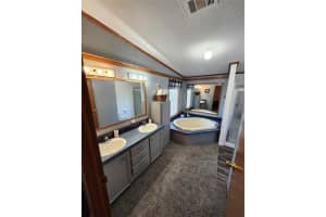 4427 DOVE MEADOW LANE, LAKELAND, FL 33810 Sold 05/28/25