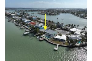 806 BAY POINT DRIVE, MADEIRA BEACH, FL 33708 Sold 05/30/25
