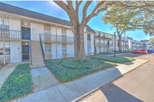 809 RUSSELL LANE, BRANDON, FL 33510 Sold 03/27/25