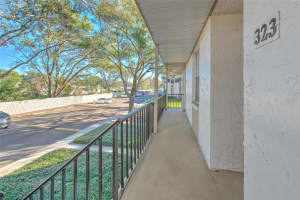 809 RUSSELL LANE, BRANDON, FL 33510 Sold 03/27/25
