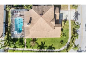 10037 OASIS PALM DRIVE, TAMPA, FL 33615 Sold 05/07/25