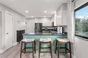 203 LAGOON DRIVE, PALM HARBOR, FL 34683 Sold 02/14/25