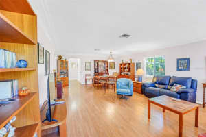6110 2ND AVENUE, SAINT PETERSBURG, FL 33707 Sold 02/03/25