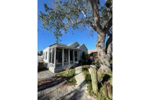 13318 2ND STREET, MADEIRA BEACH, FL 33708 Sold 01/10/25
