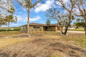 945 BAYSHORE DRIVE, TARPON SPRINGS, FL 34689 - MLS#MFRTB8331692