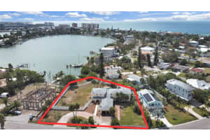 15825 Redington Dr, REDINGTON BEACH