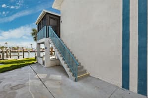 345 MEDALLION BOULEVARD, MADEIRA BEACH, FL 33708 Sold 04/01/25