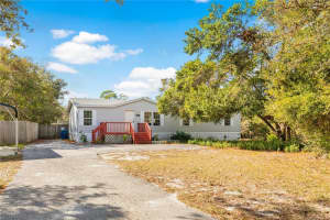 8326 DALEWOOD DRIVE, WEEKI WACHEE, FL 34613 Sold 05/19/25