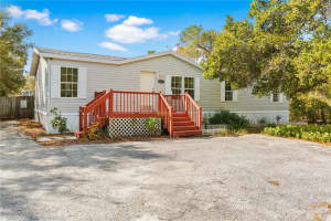 8326 DALEWOOD DRIVE, WEEKI WACHEE, FL 34613 Sold 05/19/25