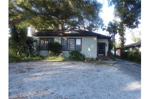 220 PALM DRIVE, LAKELAND, FL 33803 Sold 04/16/25