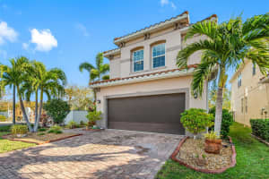 4943 GRAND OAK CIRCLE, MADEIRA BEACH, FL 33708 Sold 07/07/25