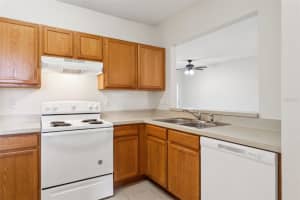 6413 HOLLYDALE PLACE, RIVERVIEW, FL 33578 Sold 03/10/25