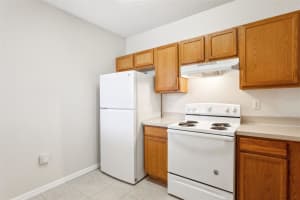 6413 HOLLYDALE PLACE, RIVERVIEW, FL 33578 Sold 03/10/25