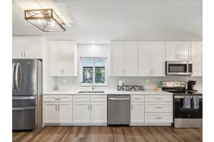 8304 SANDSTONE COURT, TAMPA, FL 33615 Sold 07/17/25