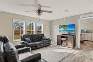 40450 LITTLE FARM ROAD, PUNTA GORDA, FL 33982 Sold 10/08/25