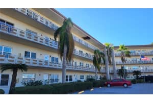 5725 80TH STREET, SAINT PETERSBURG, FL 33709 Sold 01/30/25