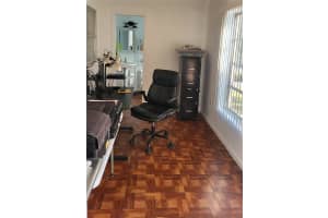 5725 80TH STREET, SAINT PETERSBURG, FL 33709 Sold 01/30/25