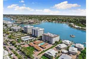 2600 GULF SHORE BOULEVARD, NAPLES, FL 34103 - MLS#MFRTB8332424