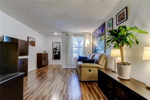 4527 LA VILLA LANE, TAMPA, FL 33611 Sold 04/25/25