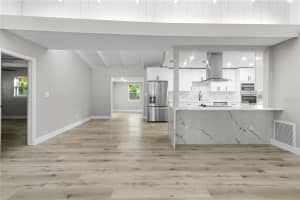 6602 EMERSON AVENUE, ST PETERSBURG, FL 33707 Sold 07/25/25