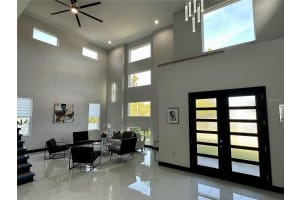 6524 6TH AVENUE, SAINT PETERSBURG, FL 33710 - MLS#MFRTB8332642
