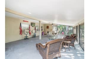 1601 LAKEVIEW ROAD, CLEARWATER, FL 33756 Sold 10/06/25