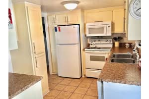 2000 BAY DRIVE, LARGO, FL 33771 Sold 05/12/25