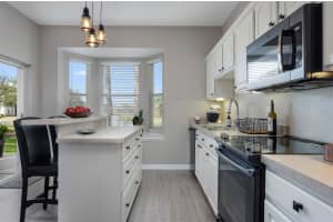 601 VALLANCE WAY, SAINT PETERSBURG, FL 33716 Sold 02/13/25