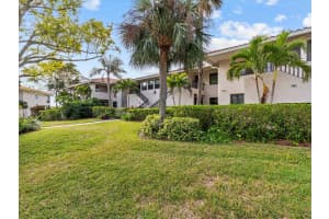 1814 MARINER DRIVE, TARPON SPRINGS, FL 34689 Sold 07/30/25