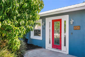 8708 THORNWOOD LANE, TAMPA, FL 33615 Sold 03/11/25