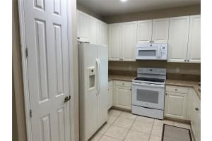 1370 MARIPOSA CIRCLE, NAPLES, FL 34105 Sold 04/21/25
