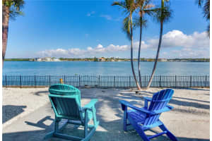 16101 6th St E, REDINGTON BEACH