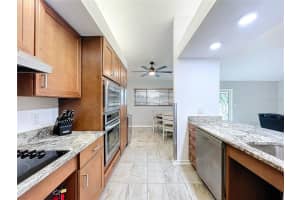 9274 WESTLINKS TERRACE, SEMINOLE, FL 33777 Sold 02/28/25